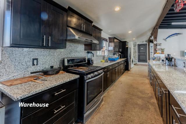 8440 Lovers Lane, Hollister CA: https://media.crmls.org/mediaz/004cbcf6-c60f-4f89-8204-a5a6daacdf46.jpg