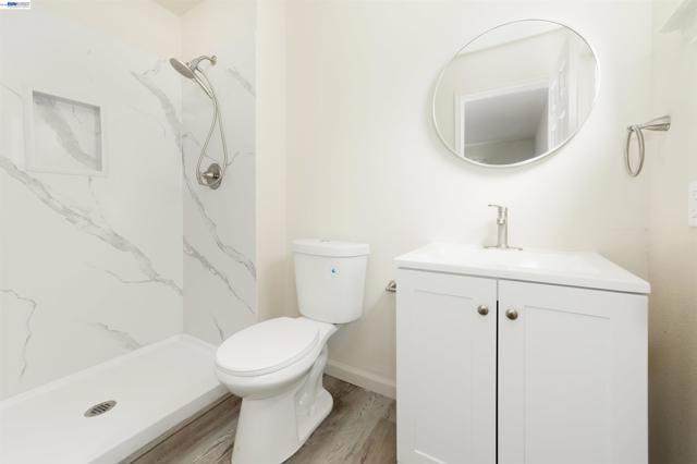 324 Eva Ct, Manteca CA: https://media.crmls.org/mediaz/004cbf50-f536-4d06-97d7-ca1de5c88146.jpg