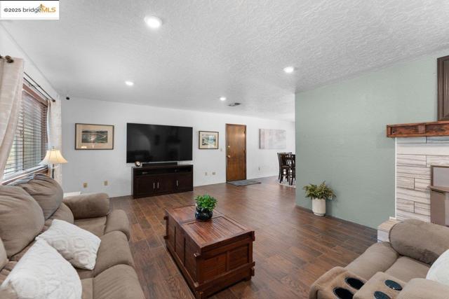 Image 12 of 36 For 15086 Vista Knolls
