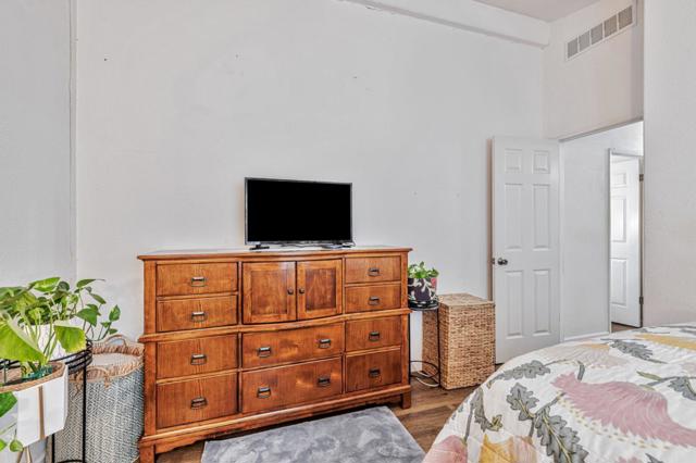 1580 Balein Court, Hayward CA: https://media.crmls.org/mediaz/004dea05-1cdf-42a4-a292-26c4cd3bd8c5.jpg