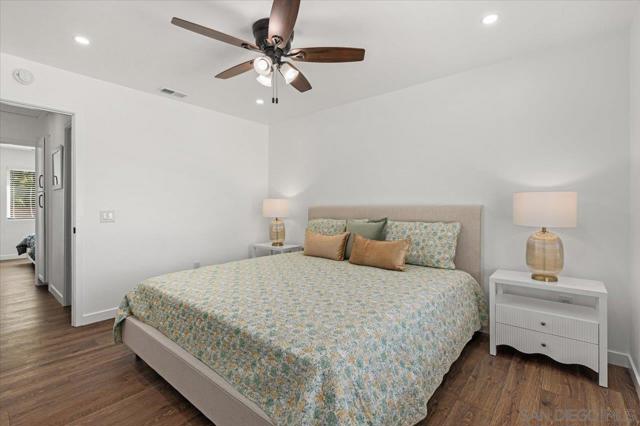 4617 Westridge Dr, Oceanside CA: https://media.crmls.org/mediaz/004dfe13-9b00-4663-abac-e6a09420c5ed.jpg