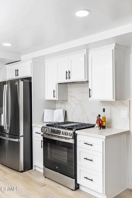709 Wilson Court, Burbank CA: https://media.crmls.org/mediaz/004e6f61-43a7-408c-8d76-a840fffcd0ef.jpg