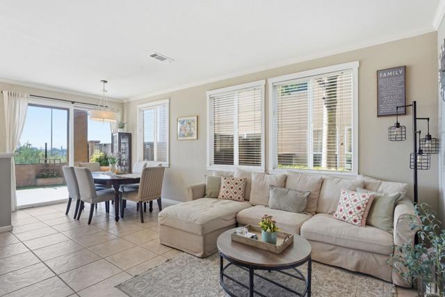 Detail Gallery Image 5 of 41 For 788 Callecita Aquilla Sur, Chula Vista,  CA 91911 - 2 Beds | 2/1 Baths