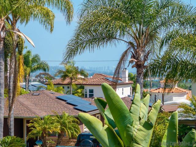 2128 Missouri St, San Diego CA: https://media.crmls.org/mediaz/004f66ff-65b9-4f1c-b4f9-f676c57eb12e.jpg