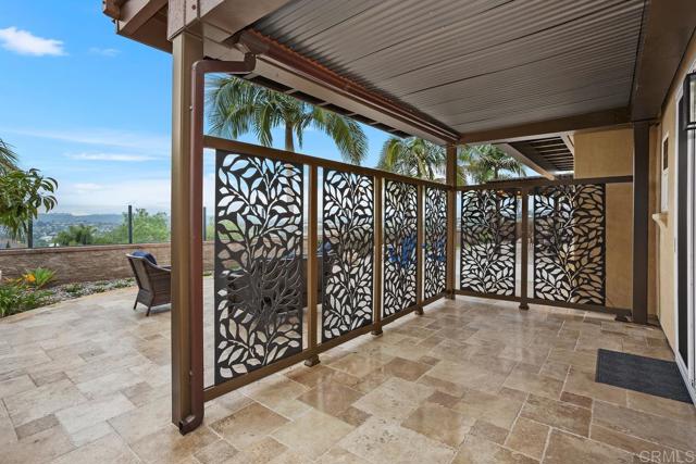 7661 Sitio Algodon, Carlsbad CA: https://media.crmls.org/mediaz/00500457-5906-443f-897f-cbc854d0ee4c.jpg