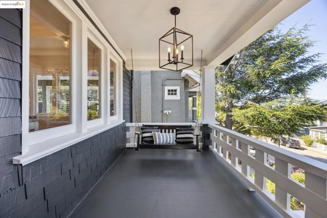 3936 Elston Ave., Oakland CA: https://media.crmls.org/mediaz/005093fd-f4ca-4b7f-8148-5d61d6650425.jpg