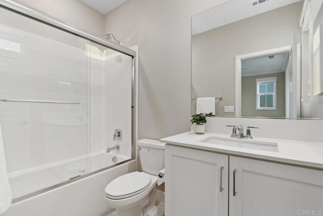 Image 29 of 47 For 922 Lindbergh Drive