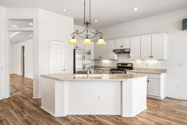 80190 Royal Birkdale Drive, Indio CA: https://media.crmls.org/mediaz/00510d8c-3a5b-4546-ad9e-86b57a4df5f3.jpg