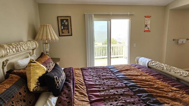 13416 Silver Stirrup Drive, Corona CA: https://media.crmls.org/mediaz/005173f0-e876-453a-b031-73ef797b98ff.jpg