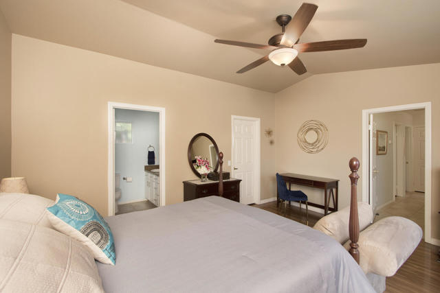 Image 21 of 28 For 52600 Avenida Alvarado