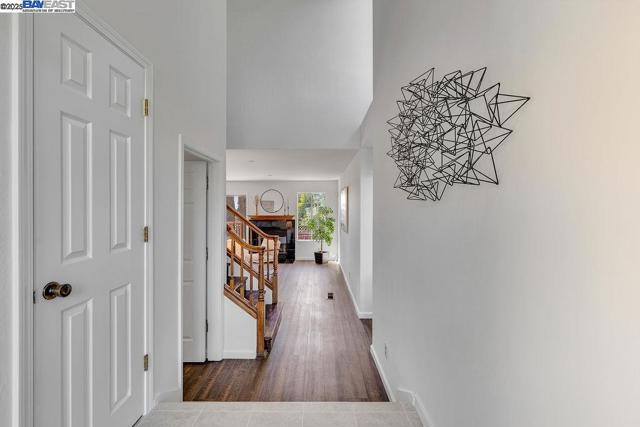 21917 Nugget Canyon Dr, Castro Valley CA: https://media.crmls.org/mediaz/0051cabf-de22-4829-945a-0e7c5e8ca968.jpg