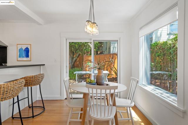 355 Arlington Ave., Berkeley CA: https://media.crmls.org/mediaz/00523a52-735f-4b0f-8537-f5404375fdc9.jpg