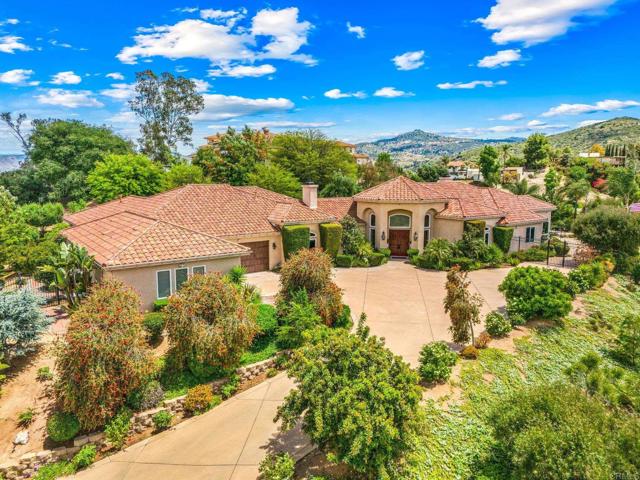 14106 Summit Crest, Escondido CA: https://media.crmls.org/mediaz/0052885f-606f-4216-bc6b-37e2b92d4a8c.jpg