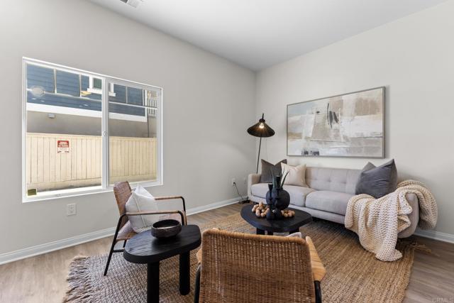 Detail Gallery Image 5 of 31 For 1325 Holly Ave, Imperial Beach,  CA 91932 - 3 Beds | 2/1 Baths