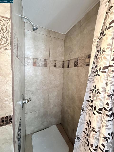 244 American Canyon Rd, American Canyon CA: https://media.crmls.org/mediaz/00551d7c-2721-4960-b0fa-b6445c3327be.jpg