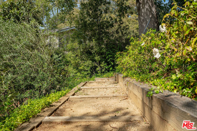 652 Bienveneda Avenue, Pacific Palisades, California 90272, 3 Bedrooms Bedrooms, ,2 BathroomsBathrooms,Single Family Residence,For Sale,Bienveneda,24451429