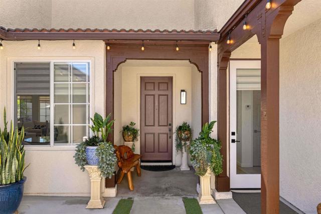 550 Echo Lane, San Marcos CA: https://media.crmls.org/mediaz/0055abf9-98be-43c9-a2e8-d250f5a0ee06.jpg