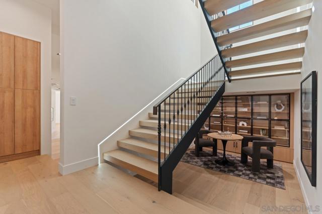 5758 Las Palomas, Rancho Santa Fe CA: https://media.crmls.org/mediaz/00560e04-8788-42e2-882b-99f329183ef0.jpg