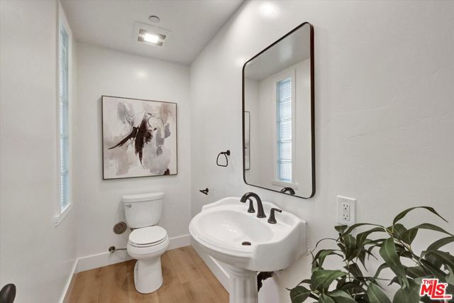 2517 Huntington Lane, Redondo Beach, California 90278, 4 Bedrooms Bedrooms, ,3 BathroomsBathrooms,Residential,Sold,Huntington,25607911