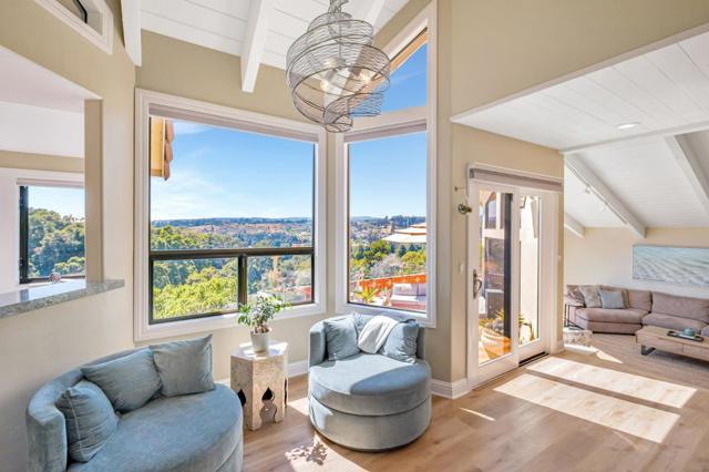 3300 Crystal Heights Drive, Soquel CA: https://media.crmls.org/mediaz/0056c0e6-22d1-48a4-a442-553147216c12.jpg