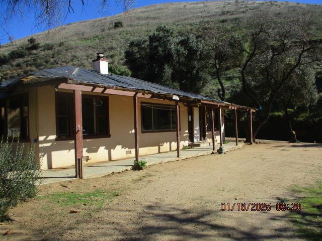 34120 Fabry Road, Soledad CA: https://media.crmls.org/mediaz/00577565-6b39-4218-afcf-9169924a6d12.jpg