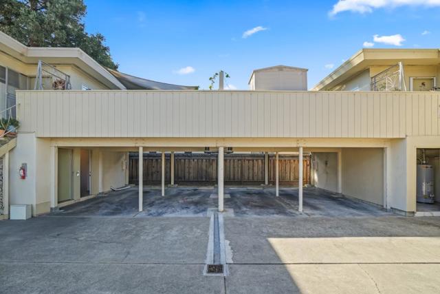 444 Villa Terrace, San Mateo CA: https://media.crmls.org/mediaz/00583a88-9731-4ffb-8ed5-699c3a488450.jpg