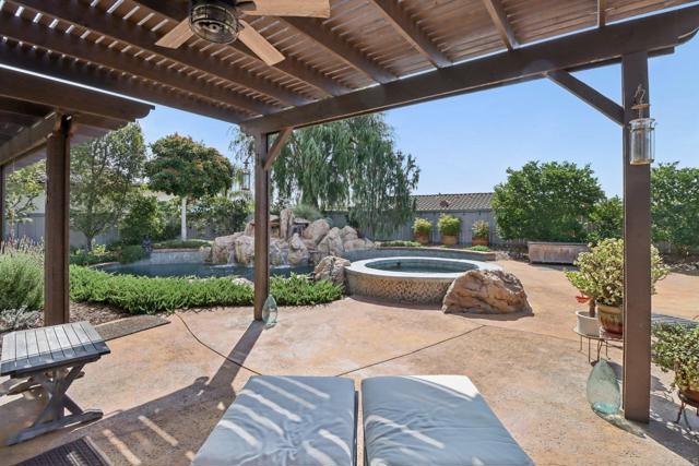 542 Lee Circle, Chula Vista CA: https://media.crmls.org/mediaz/0059bb9c-4bcd-4612-90b1-f8c98792e190.jpg