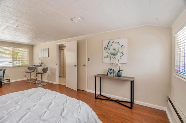 1574 S Mary Avenue, Sunnyvale CA: https://media.crmls.org/mediaz/005b4aaa-6770-4ff5-b84c-47aa09f9e664.jpg