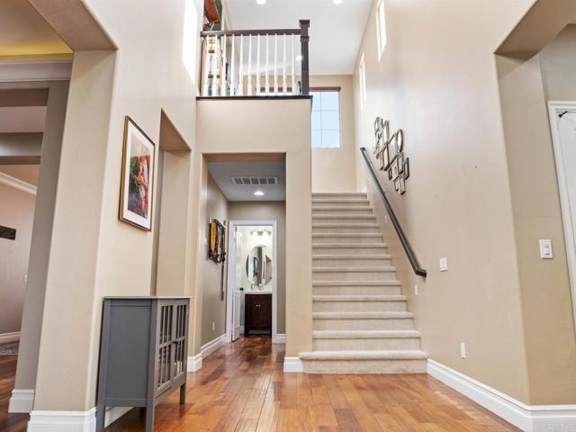 1176 Parkview Drive, Oceanside CA: https://media.crmls.org/mediaz/005b5d23-8738-4e9b-99ca-81f8e7ad716b.jpg