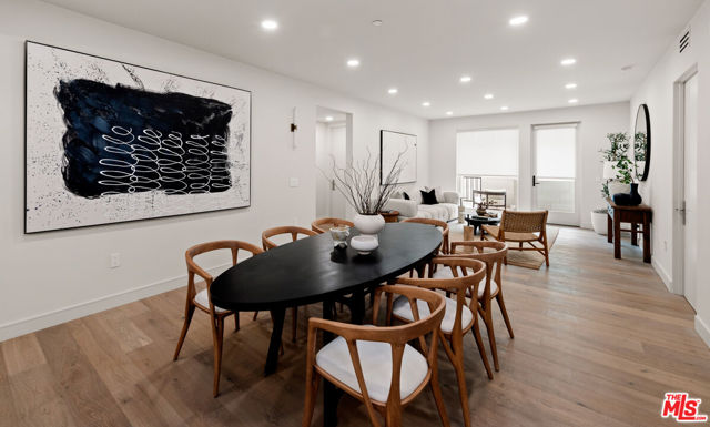 Drew Fenton | 505 S Barrington Avenue Los Angeles CA | MLS: 7082117