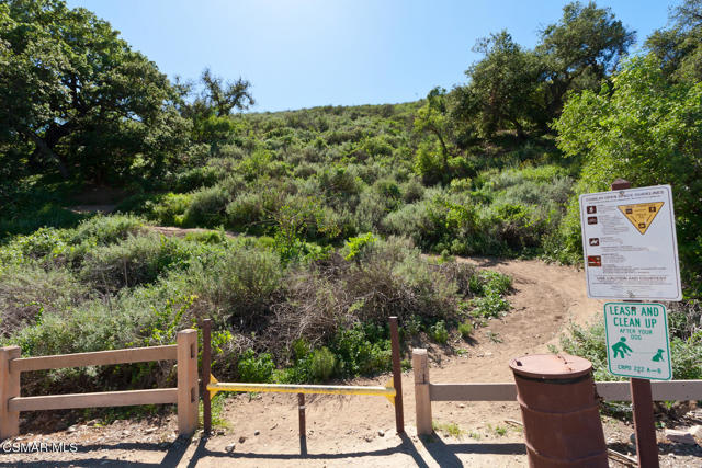 83 Via Aldea, Newbury Park CA: https://media.crmls.org/mediaz/005c8d85-3f13-4911-8a4b-2329fb88783f.jpg