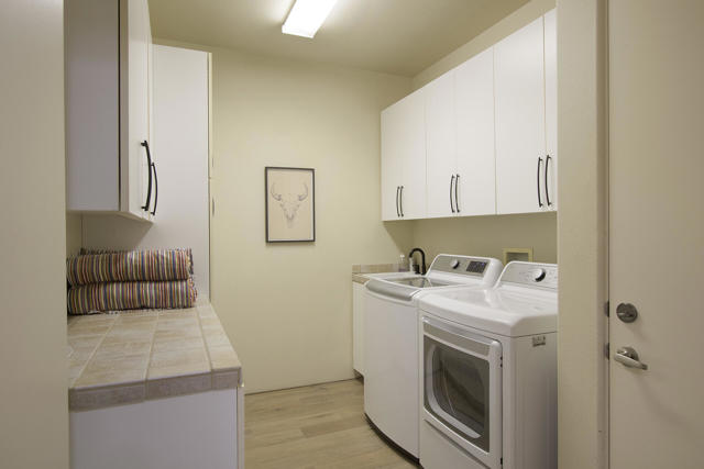 50135 Camino Privado, La Quinta CA: https://media.crmls.org/mediaz/005c9f54-4e81-4d82-9f80-f93f4ce74392.jpg