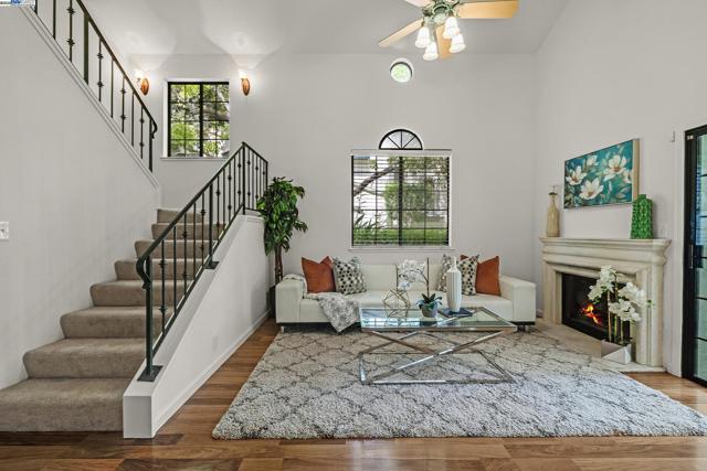 39280 Marbella Terraza, Fremont CA: https://media.crmls.org/mediaz/005cbc28-15db-4d3c-972f-26939aecac44.jpg