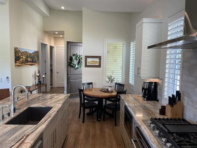 Image 6 of 22 For 325 Cole Ranch Rd.