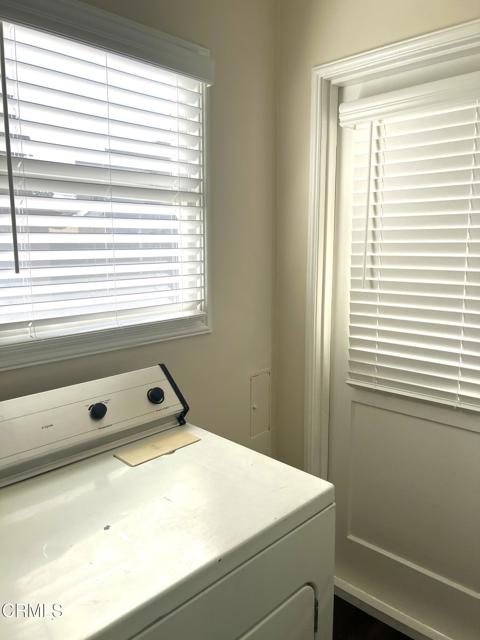 2008 Meridian Avenue, South Pasadena CA: https://media.crmls.org/mediaz/005e7a49-295c-449d-bd34-496bf98f68ac.jpg