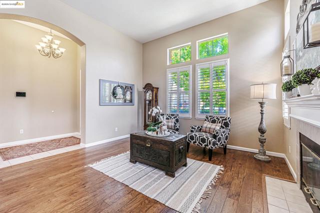 2480 Stanford Way, Antioch CA: https://media.crmls.org/mediaz/005ed5c2-f93a-4645-be31-b71e52d81072.jpg