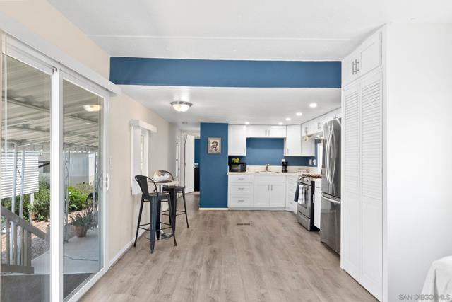 1515 Capalina Rd, San Marcos CA: https://media.crmls.org/mediaz/005ee47a-025f-469d-9e28-69263d165059.jpg