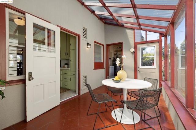 Image 16 of 36 For 500 Key Blvd