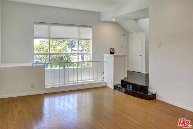 7920 Anise Avenue, Los Angeles CA: https://media.crmls.org/mediaz/005f5a72-9b21-4871-a805-7e0154658740.jpg