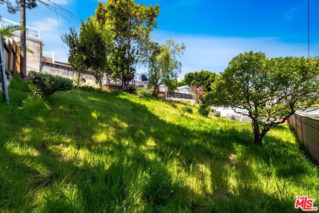 408 W Manchester Avenue, Playa del Rey CA: https://media.crmls.org/mediaz/005fa4fe-10d2-4e47-9ae2-08cd8516b8d7.jpg