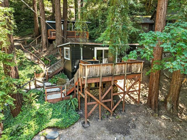 9540 E Zayante Road, Felton CA: https://media.crmls.org/mediaz/00603fa7-90c7-4fcf-9dce-2e2244be98e7.jpg