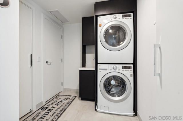 1388 Kettner Blvd, San Diego CA: https://media.crmls.org/mediaz/0061b9e5-7d53-4a1c-b3bb-e7c0691ec1f1.jpg