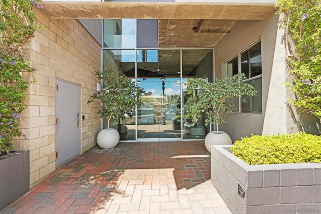 120 Island, San Diego CA: https://media.crmls.org/mediaz/006210de-c51c-4ea6-9b6b-b29e149b10b5.jpg