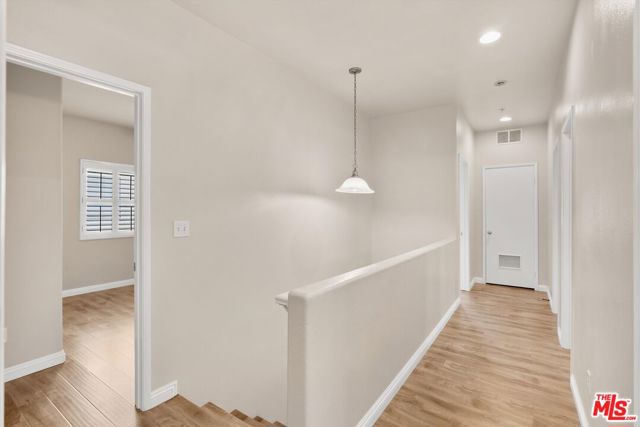 15804 Crest Lane, Gardena CA: https://media.crmls.org/mediaz/0062b240-ca53-47c0-8df4-60e34018a95d.jpg