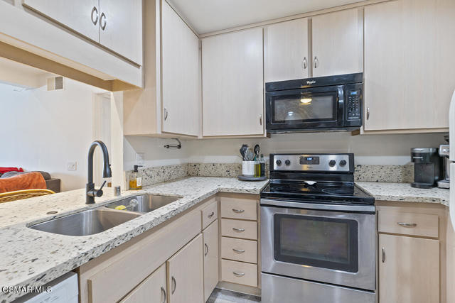 1300 Saratoga Ave #111 - Kitchen 2