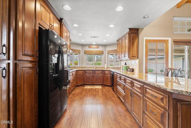 Detail Gallery Image 10 of 49 For 2200 Gambel Oak Way, Bakersfield,  CA 93311 - 4 Beds | 3 Baths