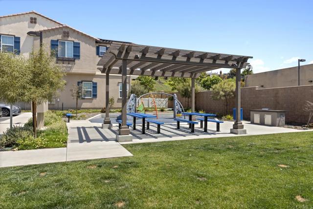Detail Gallery Image 35 of 41 For 143 Avenida Chapala #101,  San Marcos,  CA 92069 - 4 Beds | 2/1 Baths