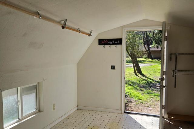 28750 Underwood Road, Salinas CA: https://media.crmls.org/mediaz/0064776b-3b93-45ab-9e5c-3b7578d34fd9.jpg