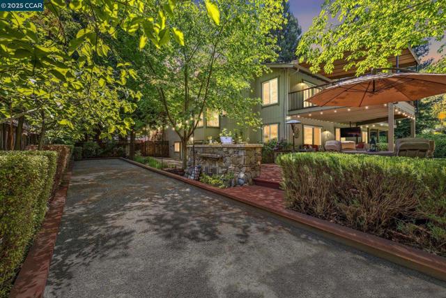 210 Still Creek Rd, Danville CA: https://media.crmls.org/mediaz/0064a53a-12d8-41fa-ba18-42e26dc85847.jpg
