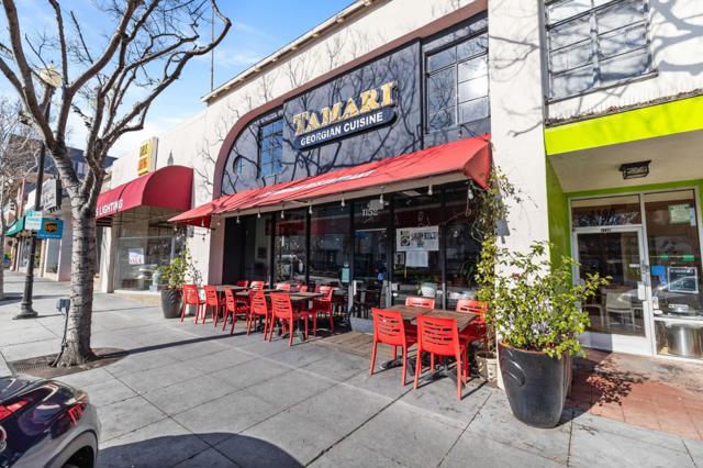9 Mayflower Lane, San Carlos CA: https://media.crmls.org/mediaz/00657bb5-bc53-4e11-bb28-2dc8aff88516.jpg